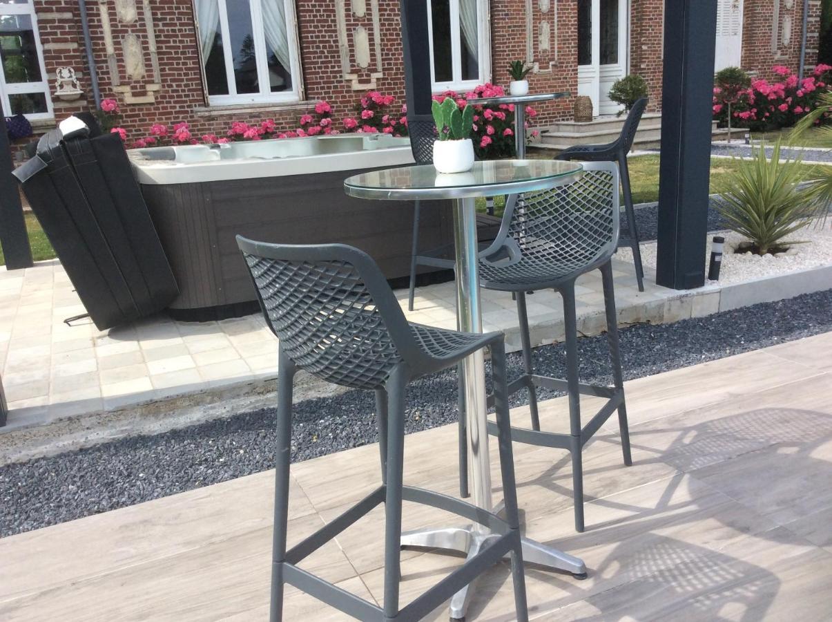 L'Hostellerie Du Chateau Mesnil-Saint-Nicaise Zewnętrze zdjęcie
